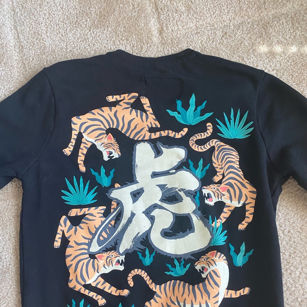 sweater Art (s)